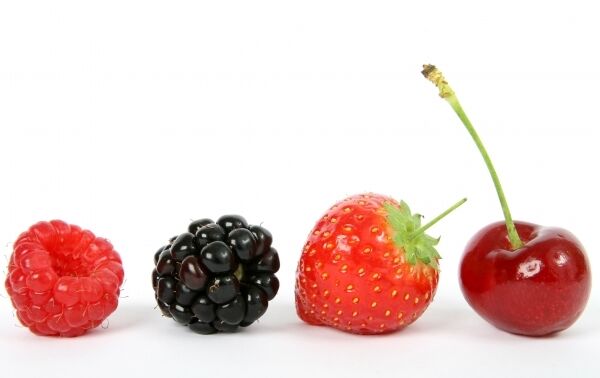 Raspberry cherry blackberry strawberry berries 600 415